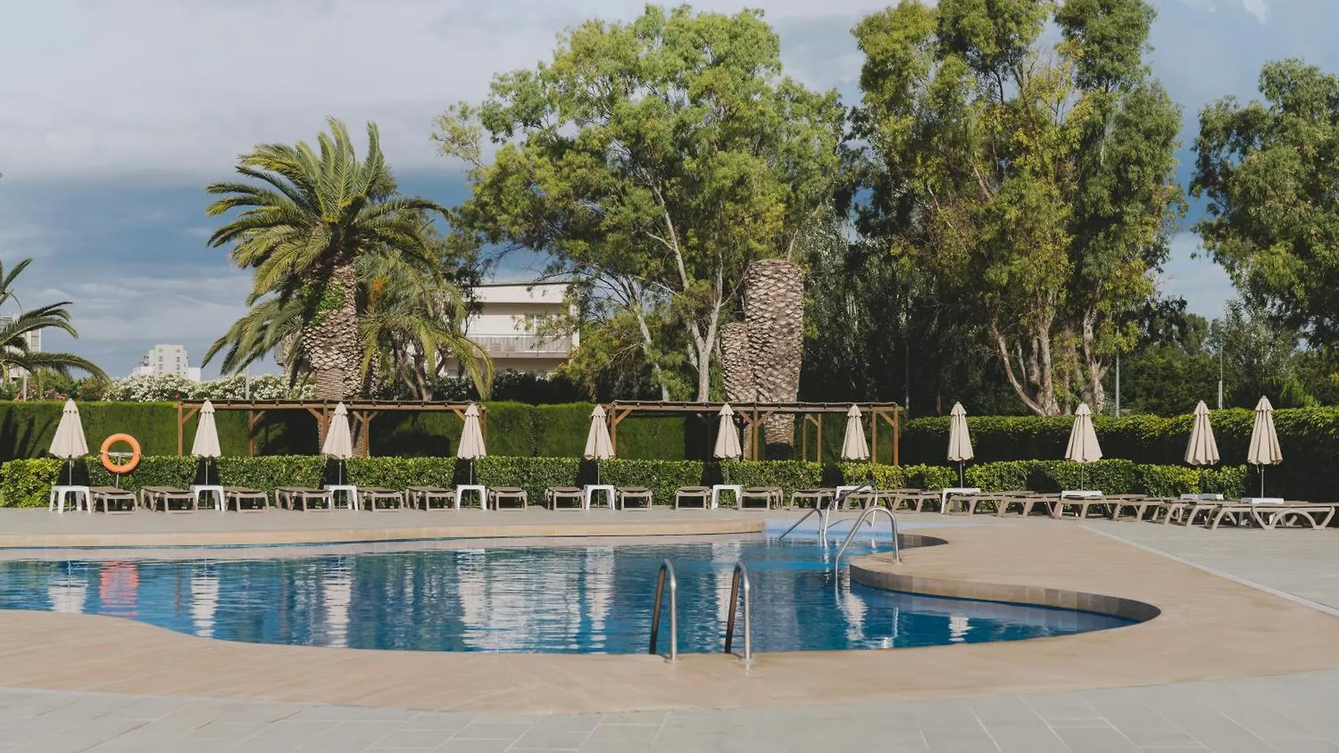 Hotel Spa Mediterraneo Park Roses 4*,