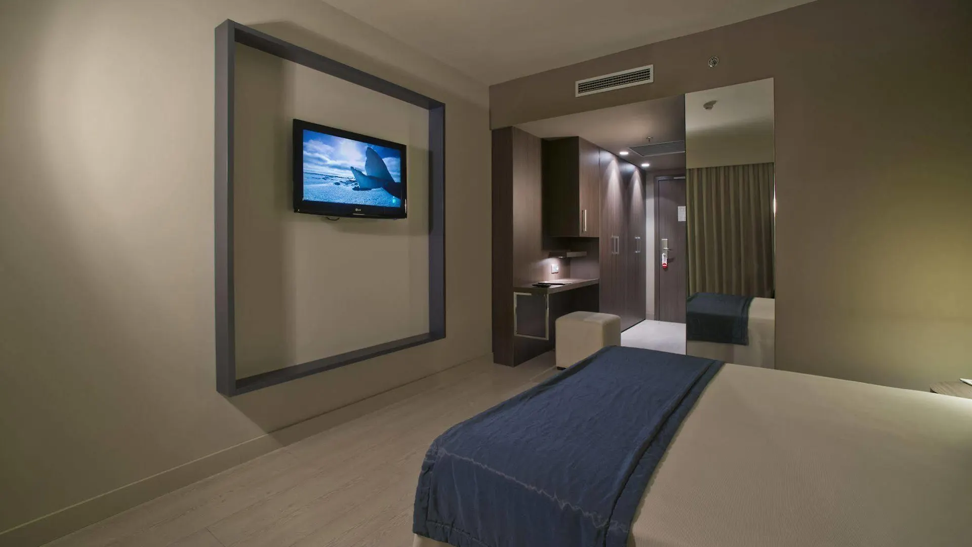 Hotel Spa Mediterraneo Park Roses 4*,  Spagna