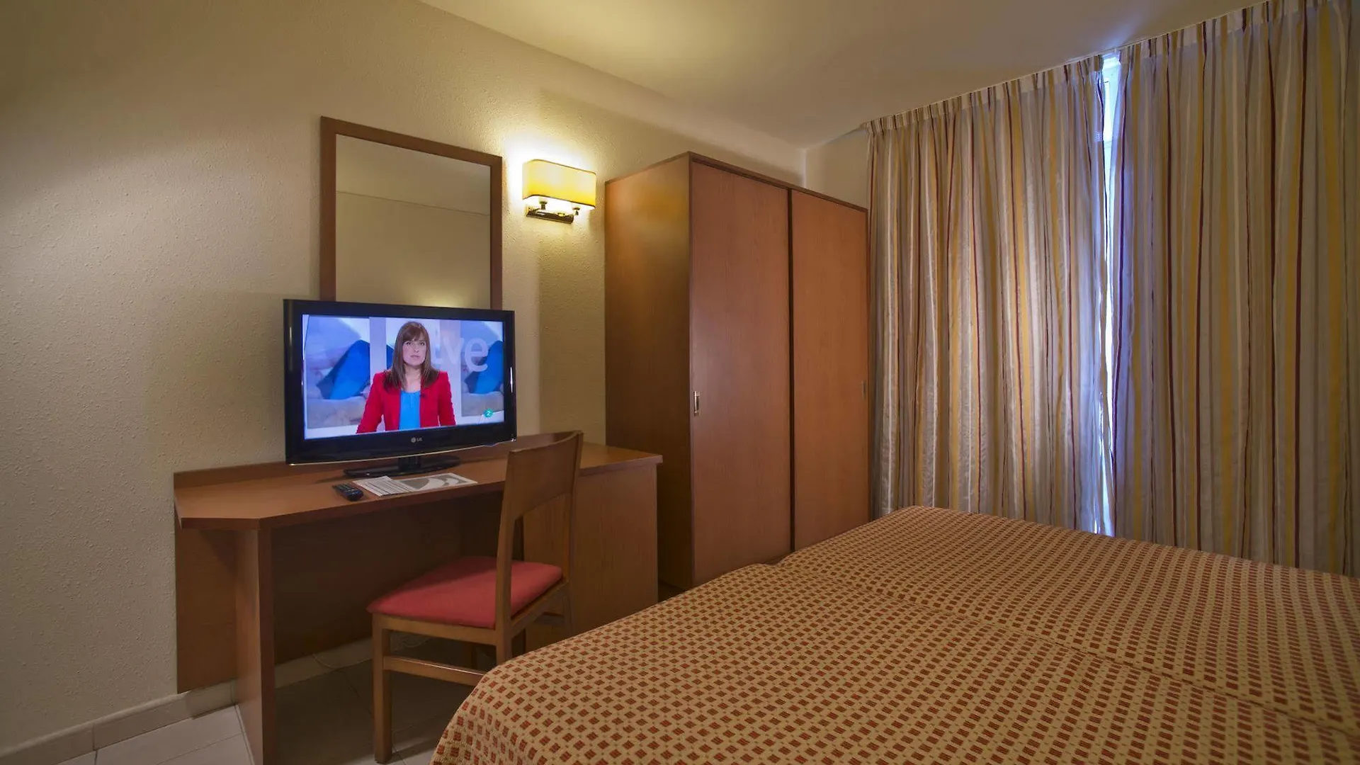 Hotel Spa Mediterraneo Park Roses